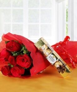 Ferraro with Red Roses Pack