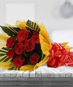 8 Red Roses Bouquet