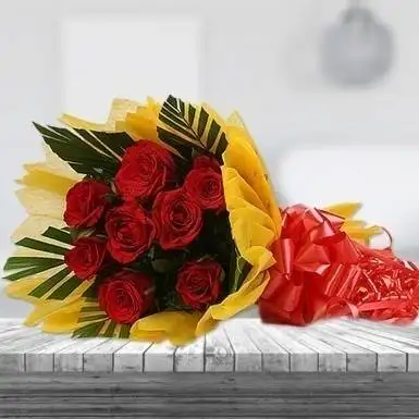 8 Red Roses Bouquet