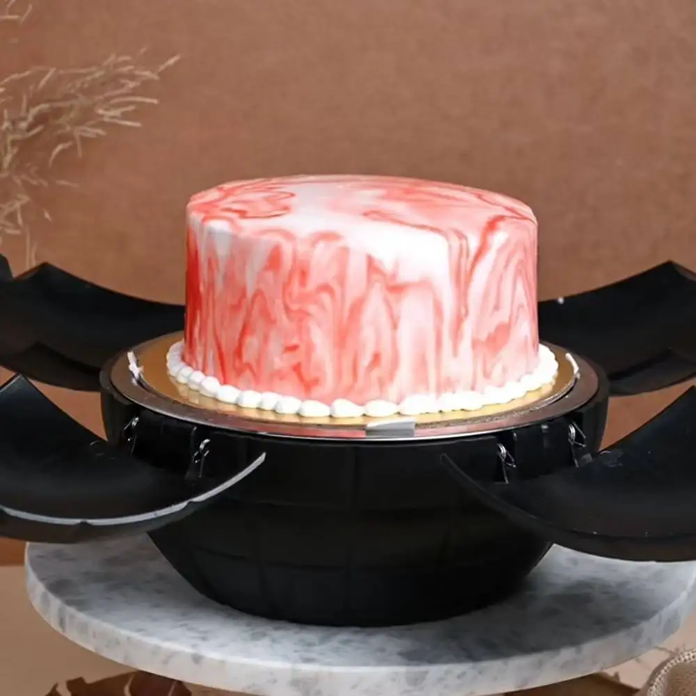 Delicious Creamy Strawberry Cake