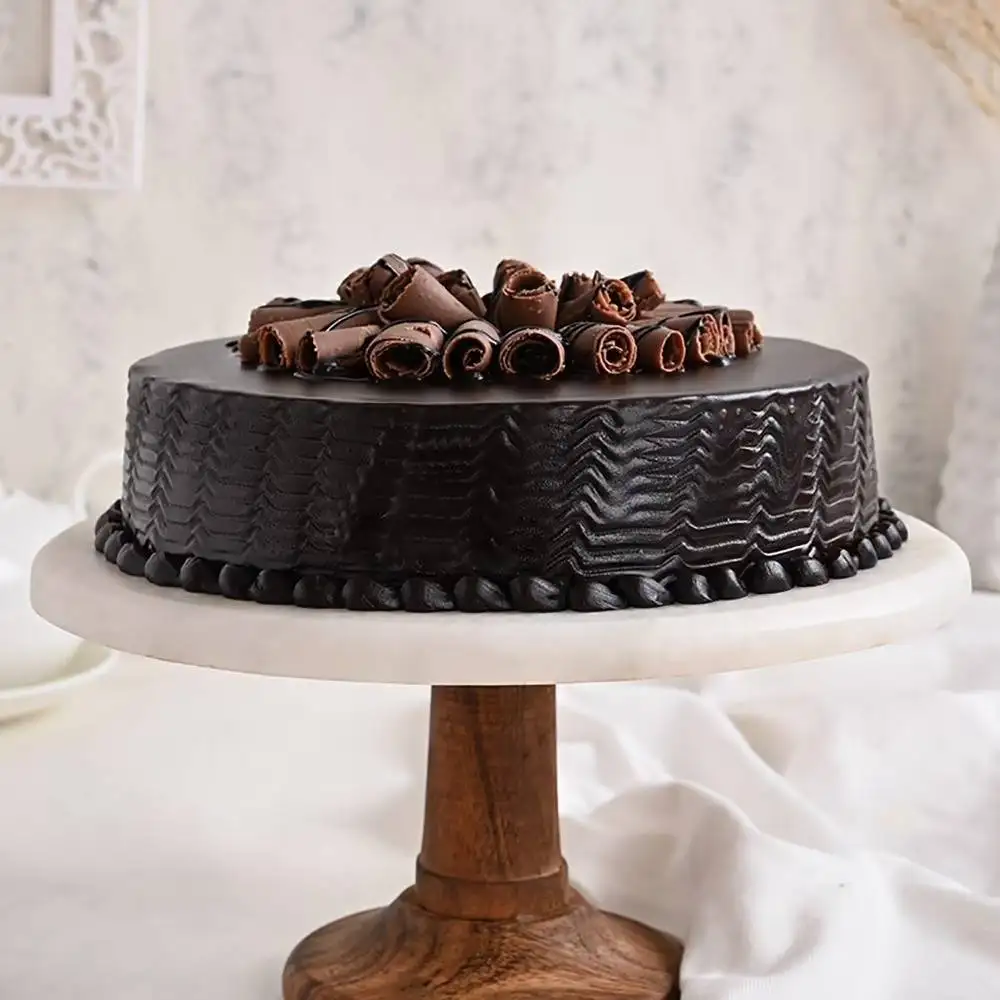 Wedding Special Choco Rolls  Round Shape Cake - Image 2