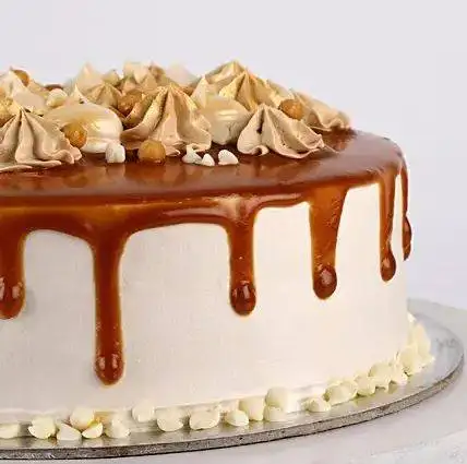 Creamy Caramel Cake - Image 2
