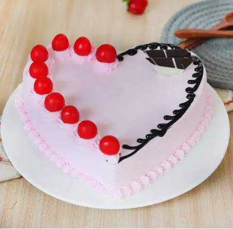 Beautiful Heart Love Birds Cake