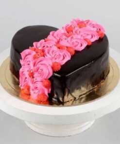 Alternative view of Decorated Roses on Heart