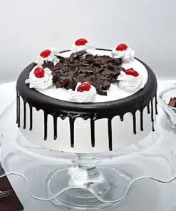 Black Forest Trendy Cake