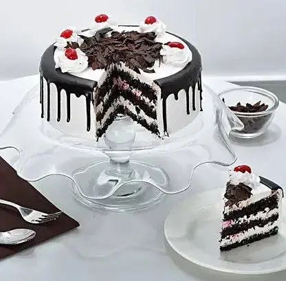 Black Forest Trendy Cake - Image 2