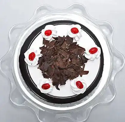 Black Forest Trendy Cake - Image 4