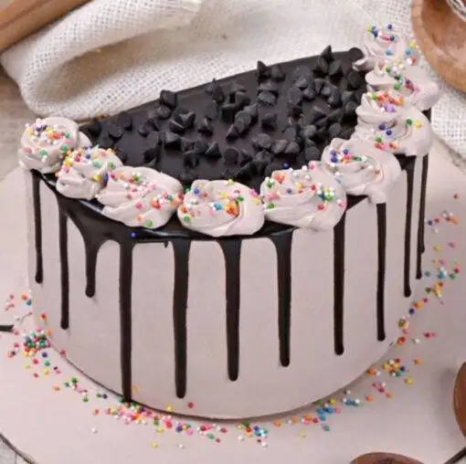 Delicious Choco Half Cake - Image 3