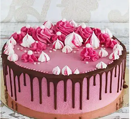 Anniversary Round Shape Strawberry Cake