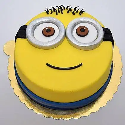 Tasty Creamy Minion Cake