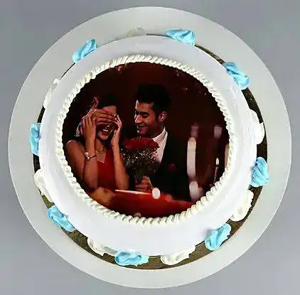 Flowery Photo Cake - Image 2