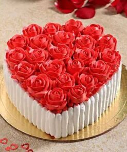 Hearty Roses Cake