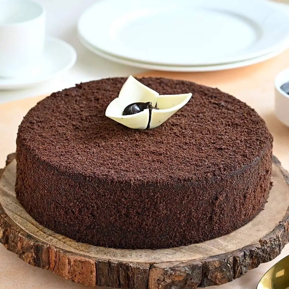 Tasty Creamy Choco Round Shape Cake
