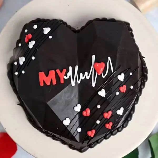 My Love Pinata Cake - Image 2