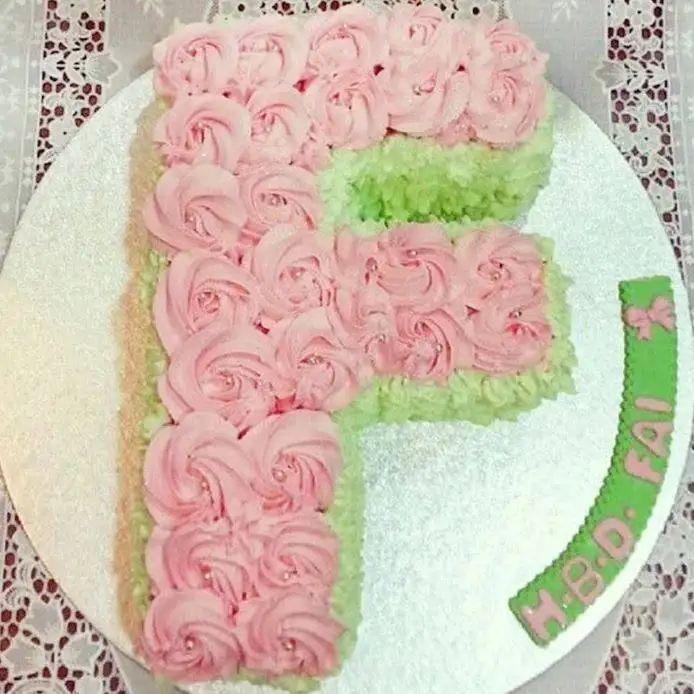 Pink Roses Alphabet Cake