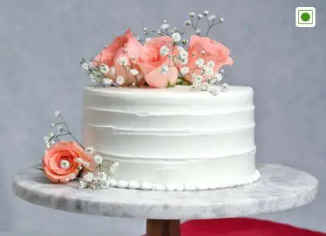 Rosy Garnished Vanilla Cake - Image 2