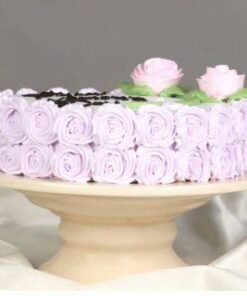 Alternative view of Women's Day Roses Cake