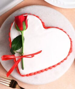 Alternative view of Fondant Designer Rose Cake