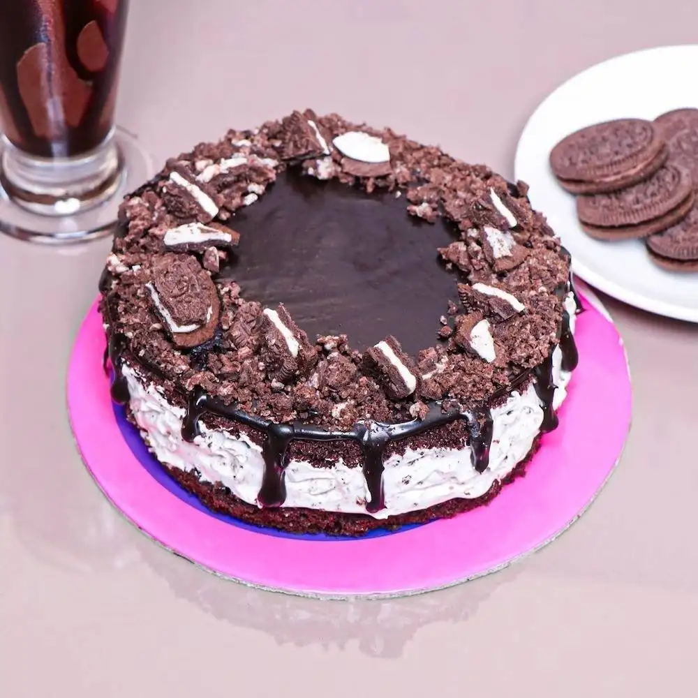 Delicious Crumble Oreo Cake