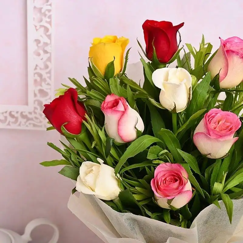 Rakhi with Floral Bunch