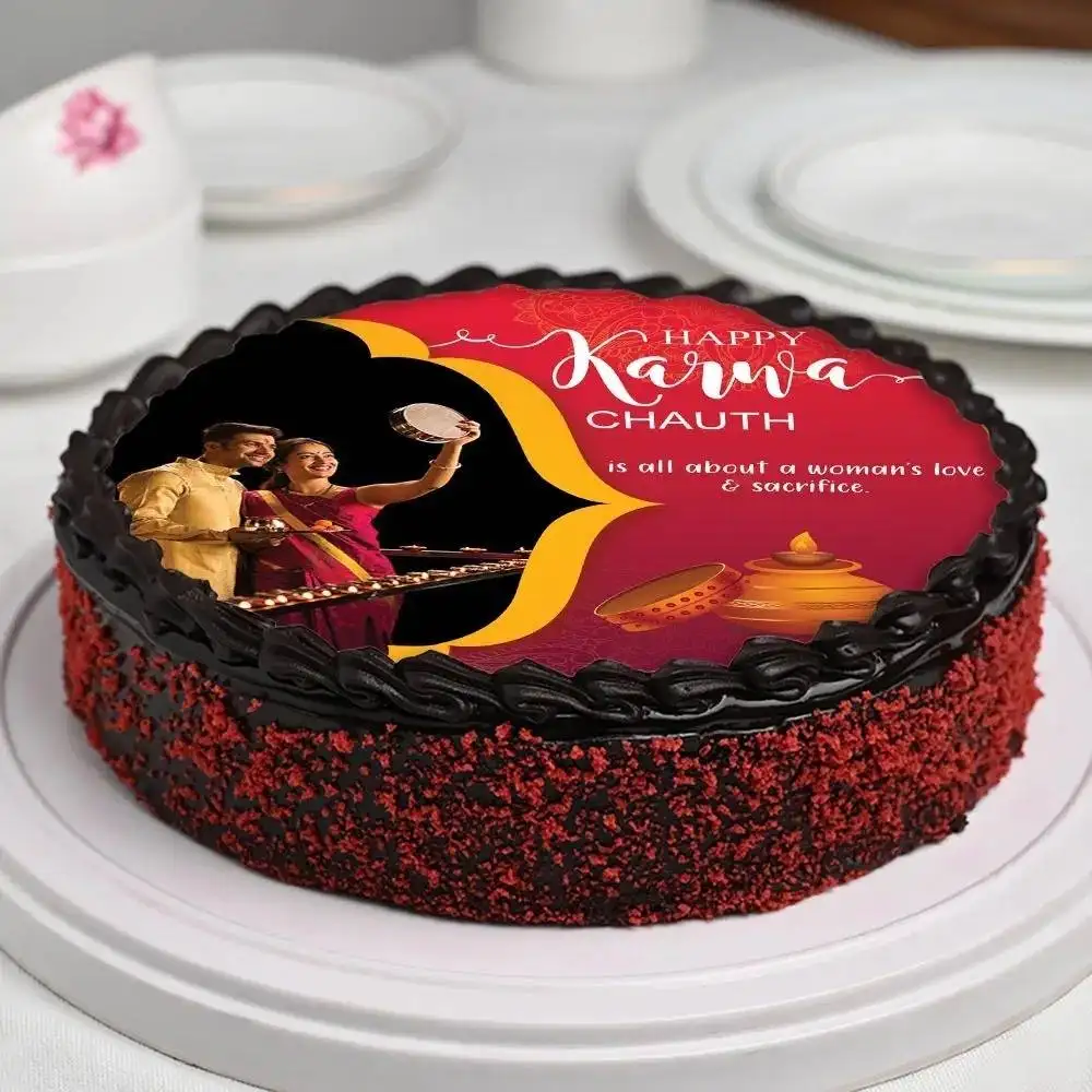 Delicious Personalized Cake For Karwa Chauth
