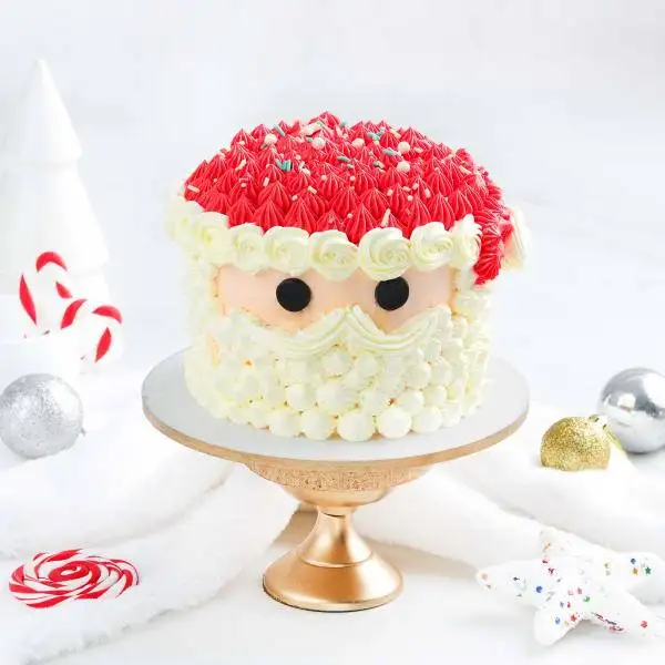 Creamy Santa Cake