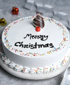 Creamy Vanilla Christmas Cake
