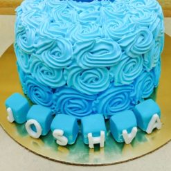 Delicious Blue Roses Cake
