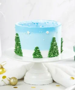 Snowfall Themed Winter Cake
