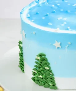 Snowfall Themed Winter Cake