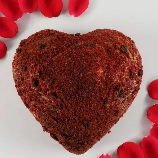 Velvety Heart Dry Cake