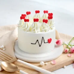 Creamy Pulse with Heart Cake