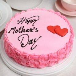 Lovely Heartfull Cake for Mom