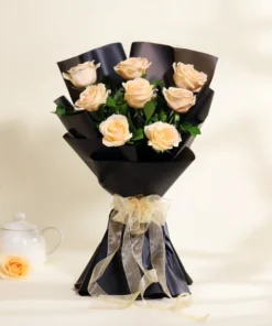 Golden Glow - Peach Roses Elegance