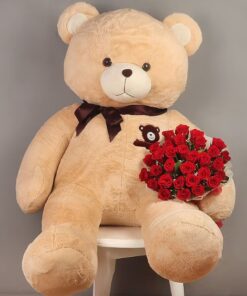 Huggable Bear & Roses Delight