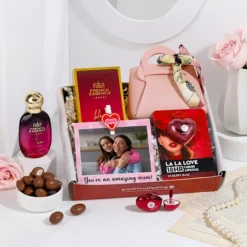 Mom’s Luxe Love Box