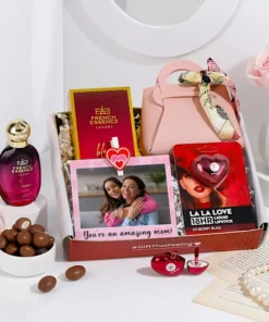 Mom’s Luxe Love Box