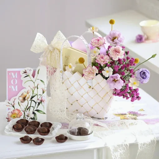 Timeless Love – Mom’s Gift Hamper